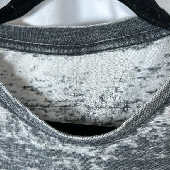 FITHSUN TEE SIZE(L) - Picture 7 of 7